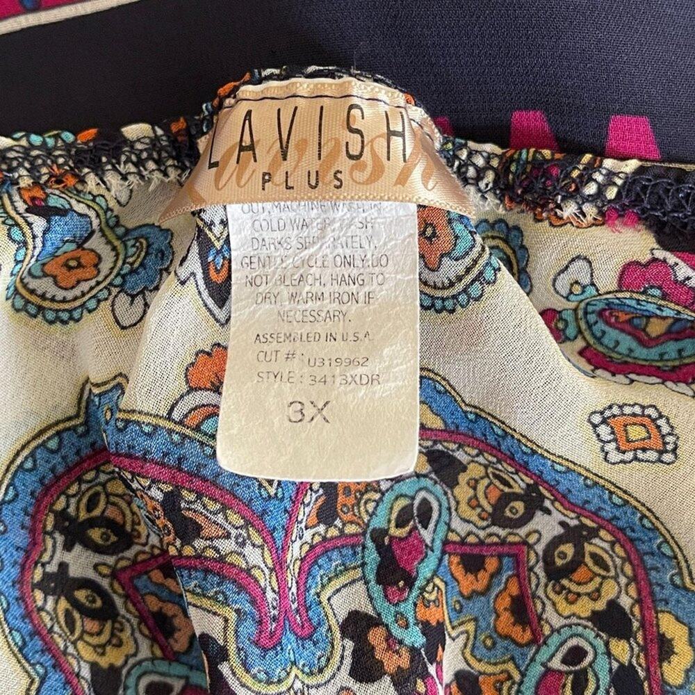 Lavish Plus Navy Blue Dress with Geometric Overlay Multicolor Plus Size 3X - Picture 2 of 8